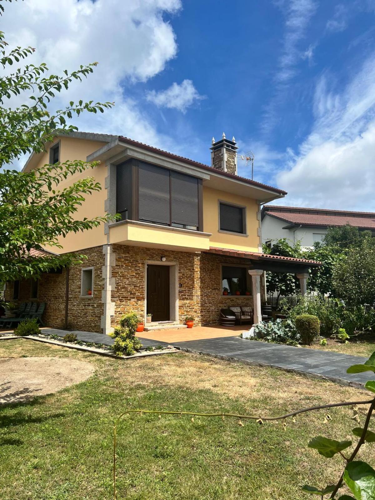 Vivienda Turistica Os Galegos En Palas De Rey Palas de Rei Exterior foto
